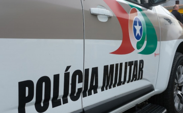 Pai é conduzido à delegacia após colocar filho de 10 anos para vender paçocas em Içara