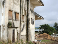 Famílias e profissionais da educação acompanham a solenidade no bairro Pinheirinho | Foto: José Demathé/4oito