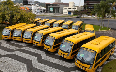 Estado recebe mais 22 ônibus do transporte escolar