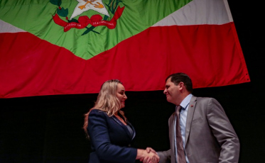 Moacir Pereira fala de Daniela Reinehr e tribunal especial