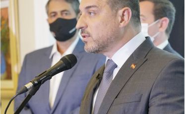 “Esta mancha política na atual administração tende a seguir o governador até o último dia de sua administração”, comenta Moacir Pereira