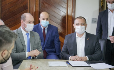 Moisés solicita derrubada de veto ao projeto que destina recursos estaduais para obras em rodovias federais