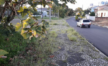 Moradores reclamam de falta de manutenção na Praça do Trabalhador
