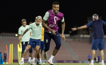 Com Neymar escalado, Brasil inicia fase decisiva na Copa do Mundo