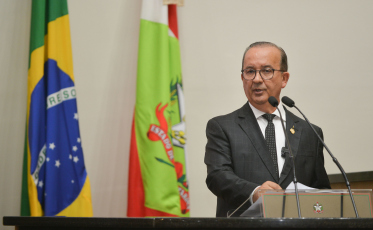 Veja em quais áreas Jorginho Mello aumentou investimentos e onde diminuiu