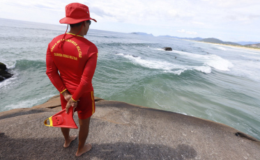 SC: Temporada termina com aumento no número de salvamentos realizados pelo Corpo de Bombeiros Militar