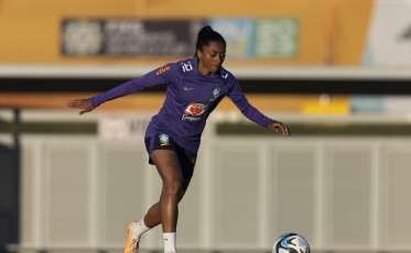 Brasil faz último treino em Brisbane antes de embarque para Adelaide