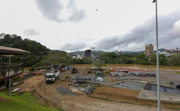 Santa Catarina deve fechar o ano com investimento de R$ 1,3 bilhão em obras (ÁUDIO)