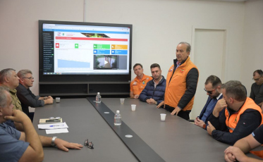 Governador sobre chuvas em SC: “prestem atenção nas informações e tirem dúvidas com a Defesa Civil” 