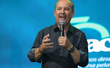 Adelor e Maga discutem a passagem de Jorginho Mello por Criciúma e situação de Guidi