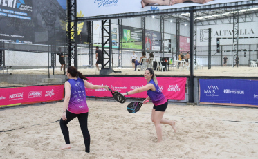 Viva Mais une beach tennis e solidariedade em Criciúma