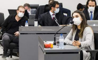 Caso Kiss: sexto dia do julgamento tem depoimento da esposa de um dos sócios da boate