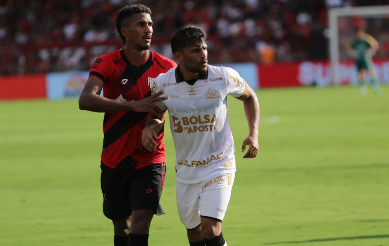 Vexame! Criciúma sofre maior goleada da temporada e fica perto de cair do G6 da Série B
