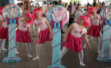 Diferentes danças no Terminal Central