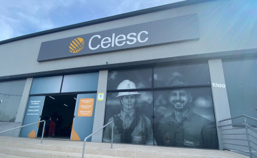 Trabalhadores da Celesc continuam em greve e exigem melhorias para o setor