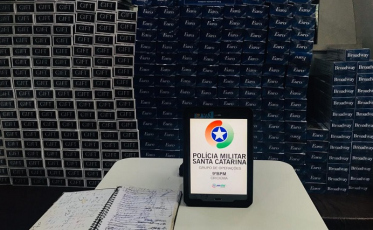 Polícia apreende 3.500 carteiras de cigarro