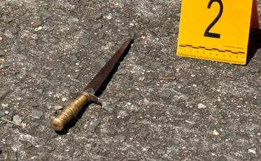 Homem mata mãe e irmã e é baleado pela Polícia Militar em Criciúma