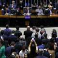 Fim da escala 6x1 pode ser votado nesta quarta; veja quando muda a jornada