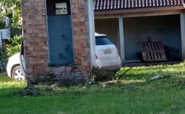 Carro roubado é recuperado após perseguição em Forquilhinha