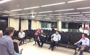 Salvaro e vereadores debatem situação do coronavírus