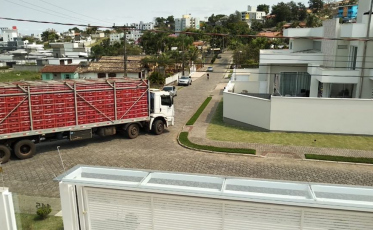 Falta de sinalização gera trânsito pesado no Pio Correa e Mina Brasil