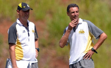 Evandro Guimarães quer integrar base e time profissional