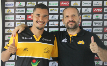 Tigre apresenta oficialmente Emanuel, Tsumita e Alemão