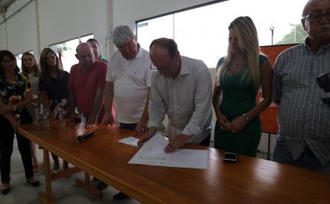 Ordem de serviço para pavimentação de trecho final da ICR-476 é assinado na Terceira Linha