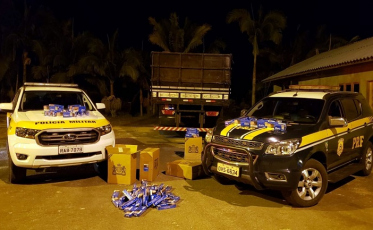 PRF apreende 32 mil pacotes de cigarros contrabandeados em Lauro Müller (VÍDEO)