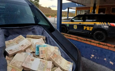 Motorista é preso com mais de R$ 123 mil em dinheiro sem procedência 