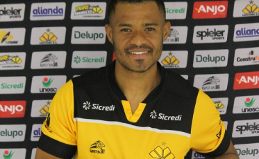 Tigre apresenta Dudu Vieira e PH