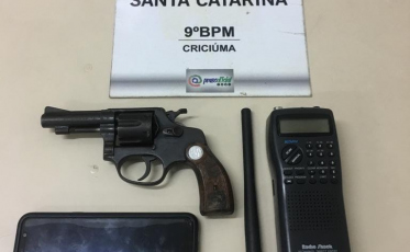 Homem é preso por porte ilegal de armas 