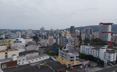 Sul catarinense tem dia de sol e temperatura amena nesta segunda-feira 