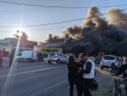 Forquilhinha: quatro carros e um trator ficam destruídos em incêndio na oficina automotiva (FOTOS e VÍDEO)
