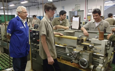 132 alunos do Bairro da Juventude ganham direito à meia passagem