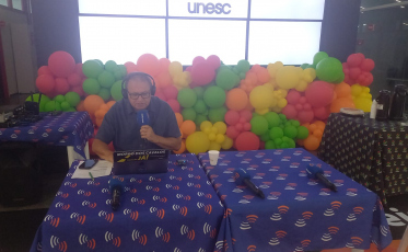 Programa Especial Adelor Lessa ao vivo da Unesc nesta segunda-feira (23)