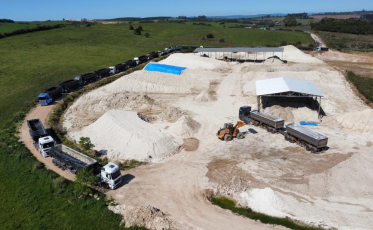 Colorminas consolida abertura de exportação de argila para a Itália