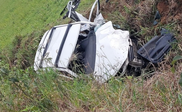 Grave acidente deixa uma mulher morta e dois feridos em Nova Veneza