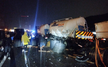 Grave acidente bloqueia BR-101 em SC; pista é liberada após filas de 12 km