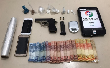 Adolescente é preso por tráfico de drogas e porte ilegal de arma