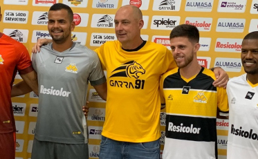 Conheça os novos uniformes do Criciúma (FOTOS)