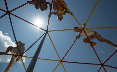 Crianças também podem ter doenças reumáticas, diz especialista