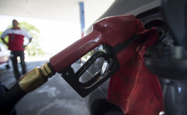Saiba como está o preço médio da gasolina comum no Sul 