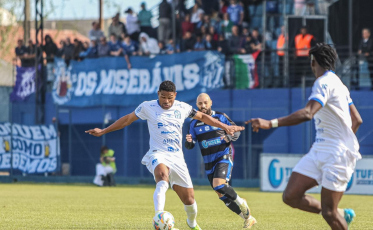 Caravaggio encara o Tubarão de olho na classificação