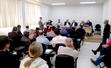 Representantes de Treviso preocupados com o fechamento da JBS