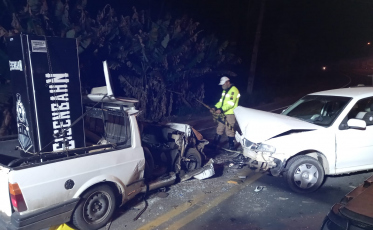 Três carros envolvidos em acidente na SC-108