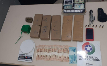 PM apreende mais de 30 kg de maconha em menos de uma hora