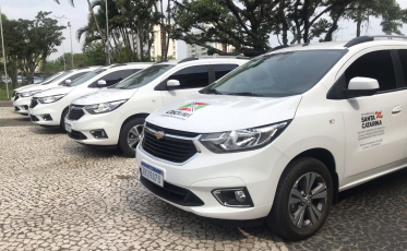 Secretaria de Saúde de Criciúma recebe novos veículos para atendimento à população