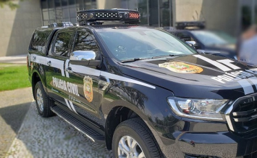 Homem é preso por roubo armado