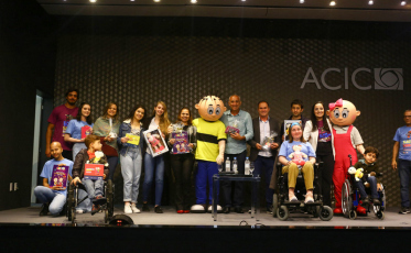 Noite Dourada da Casa Guido reúne aproximadamente 500 pessoas na Acic 